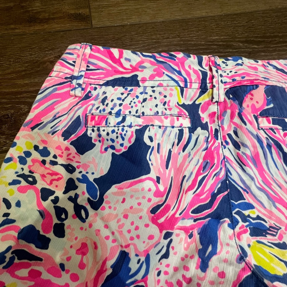 Lilly Pulitzer Callahan Shorts "Indigo Sunken Treasure" - Picture 8 of 12